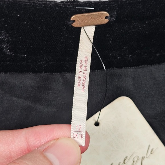 NEW Free People Annalise Velvet Mini Skirt Womens 12 Black Zip Closure Unlined - Picture 7 of 10